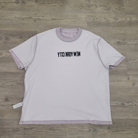 ASOS Crew Neck New York Print Blouse Size 3XL - Picture 4 of 10